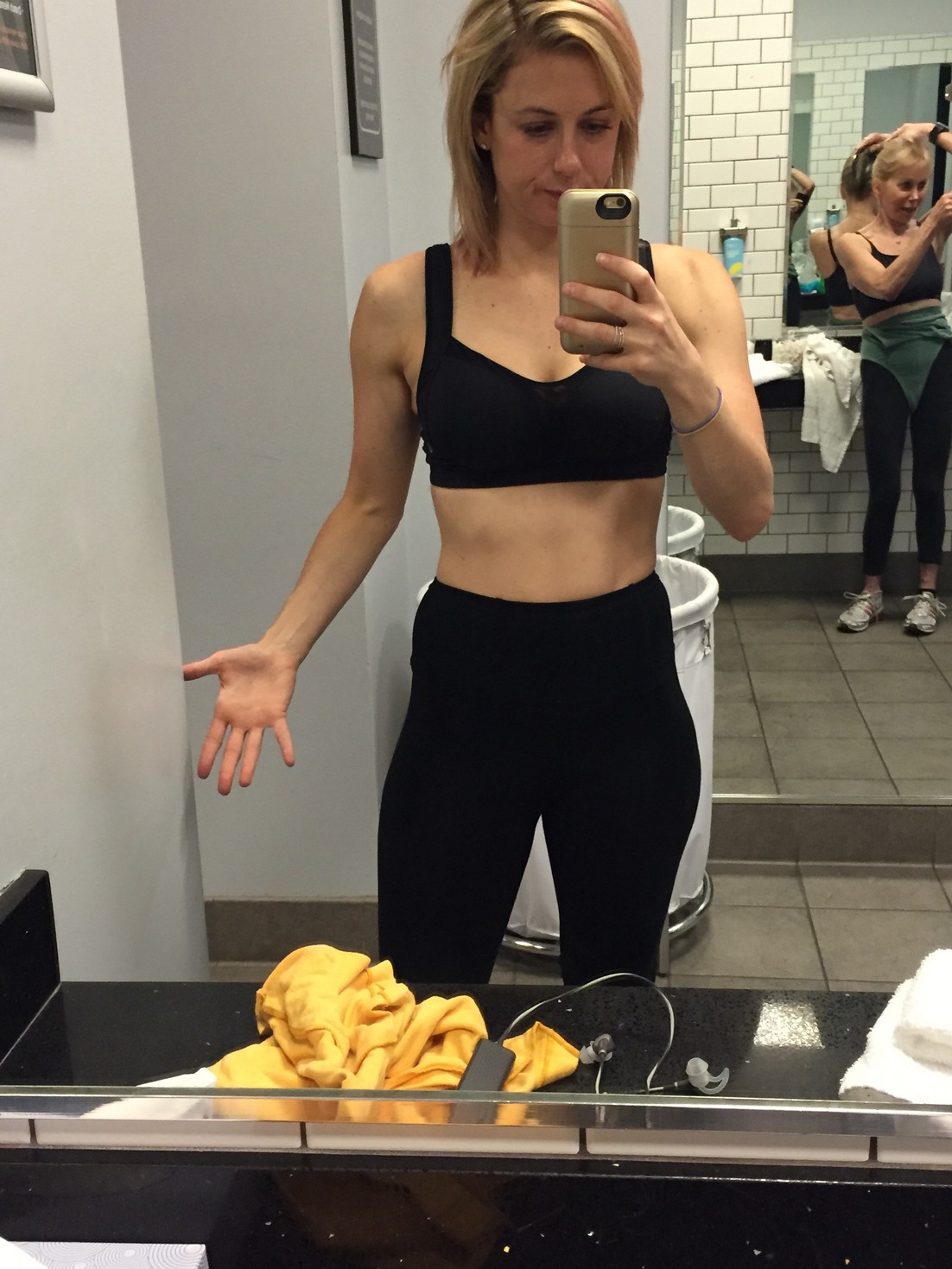 iliza-shlesinger-nude-thefappening-147 iliza shlesinger nude thefappening 147