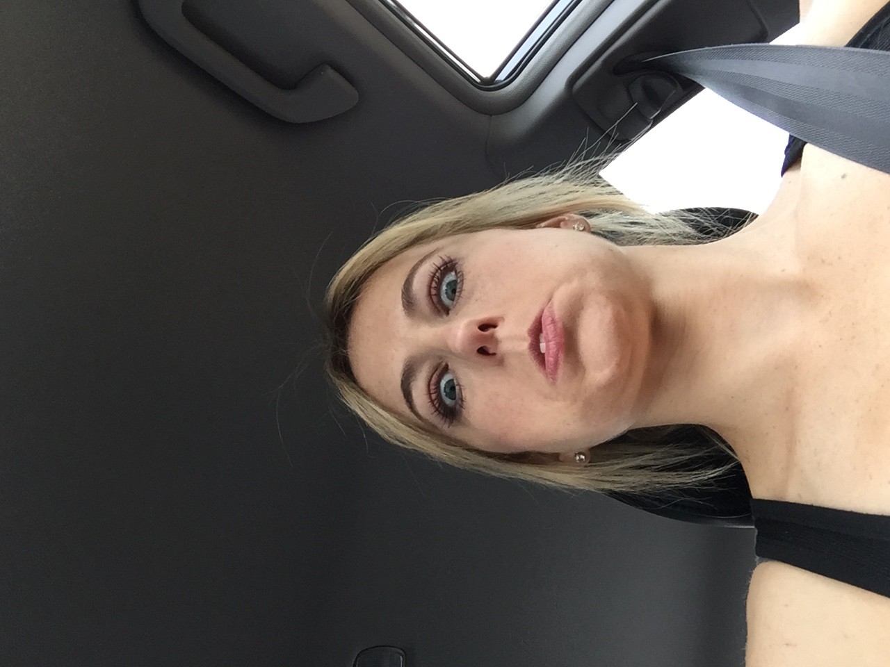 iliza-shlesinger-nude-thefappening-160 iliza shlesinger nude thefappening 160