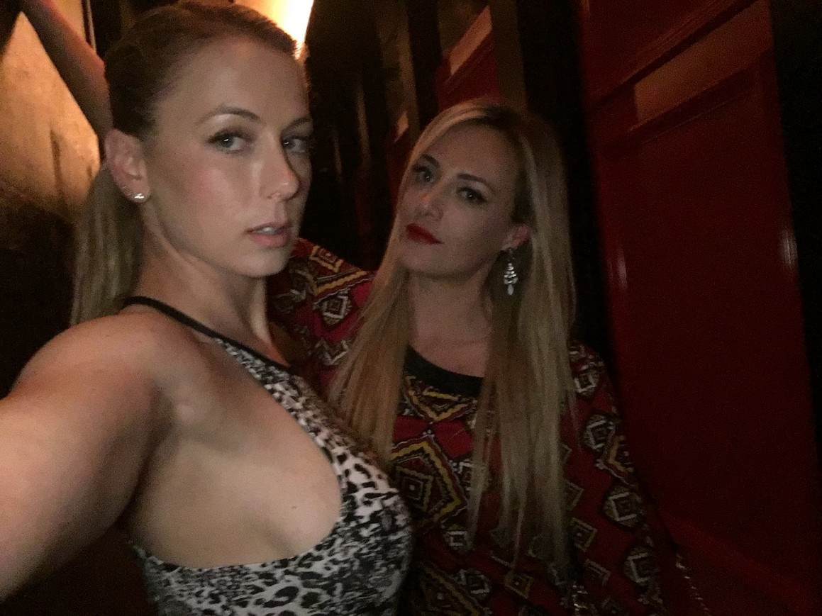 iliza-shlesinger-nude-thefappening-171 iliza shlesinger nude thefappening 171