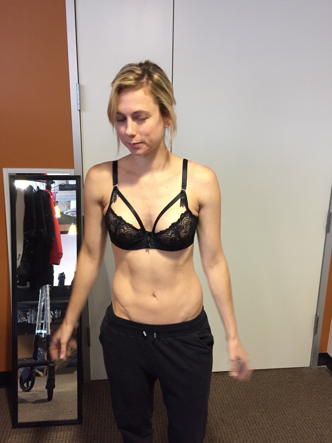iliza-shlesinger-nude-thefappening-28 iliza shlesinger nude thefappening 28
