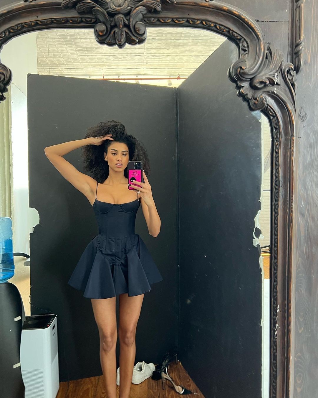 imaan-hammam-looks-hot-on-selfie-thefappening-cfd-4 Imaan Hammam Looks Hot On Selfie