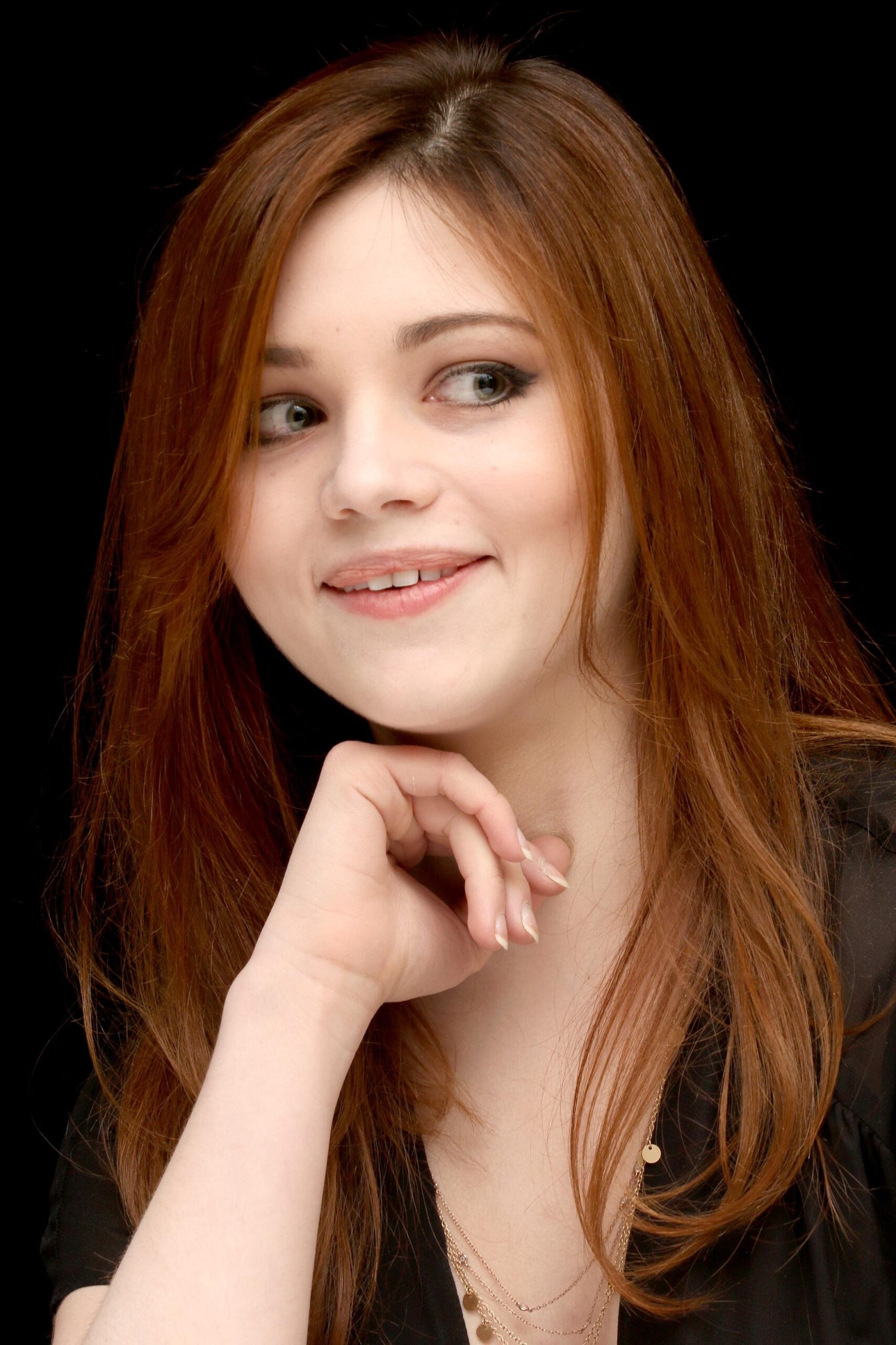 india-eisley-sexy-braless-fauna-hodel-12 india eisley sexy braless fauna hodel 12 scaled