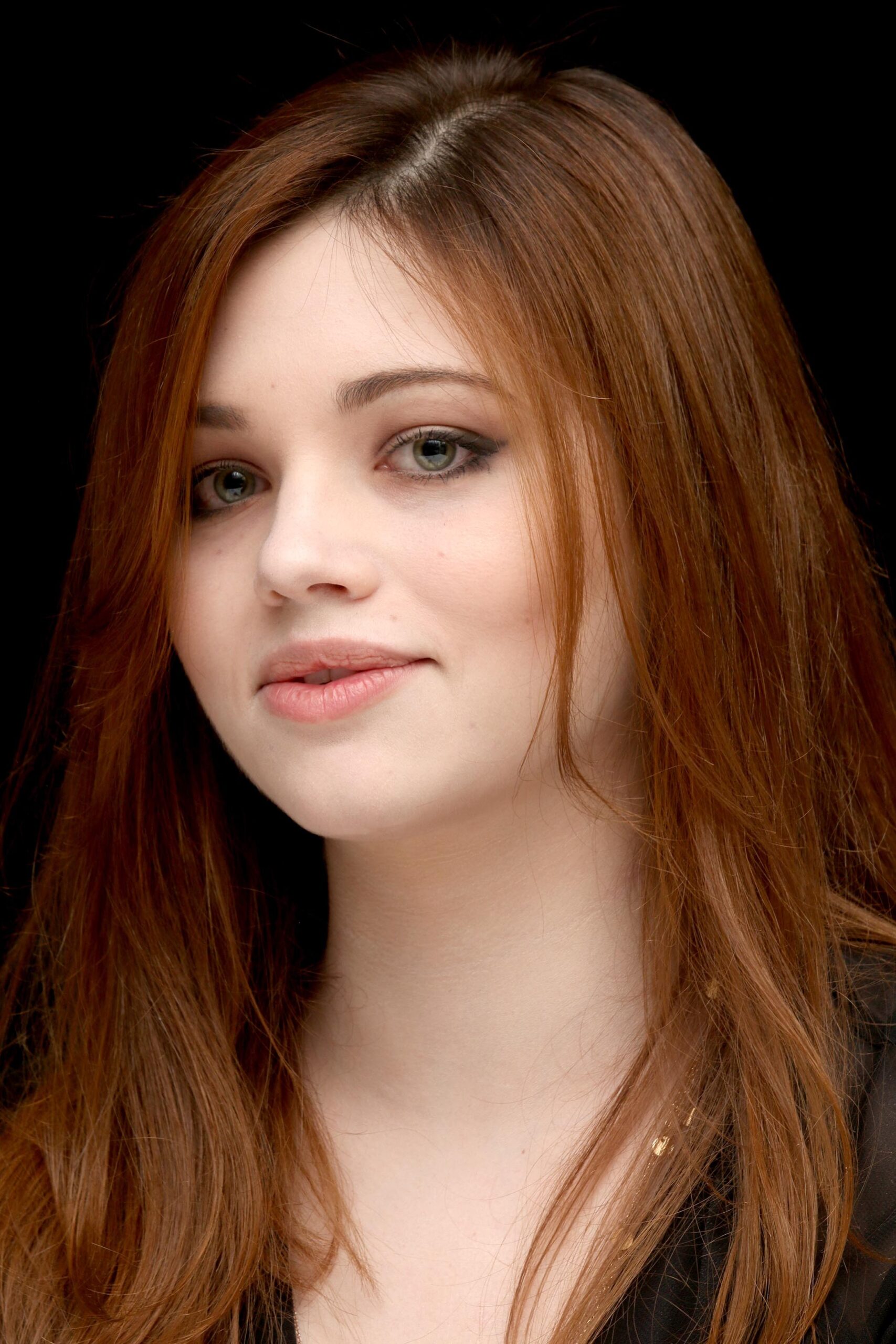 india-eisley-sexy-braless-fauna-hodel-15 india eisley sexy braless fauna hodel 15 scaled