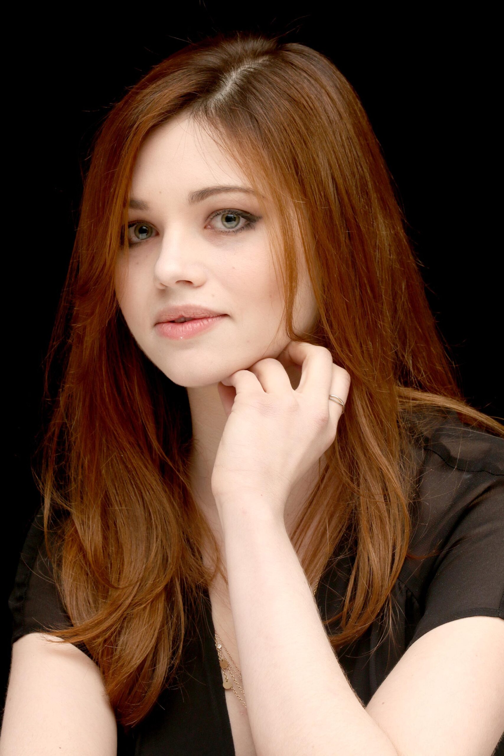 india-eisley-sexy-braless-fauna-hodel-16 india eisley sexy braless fauna hodel 16 scaled
