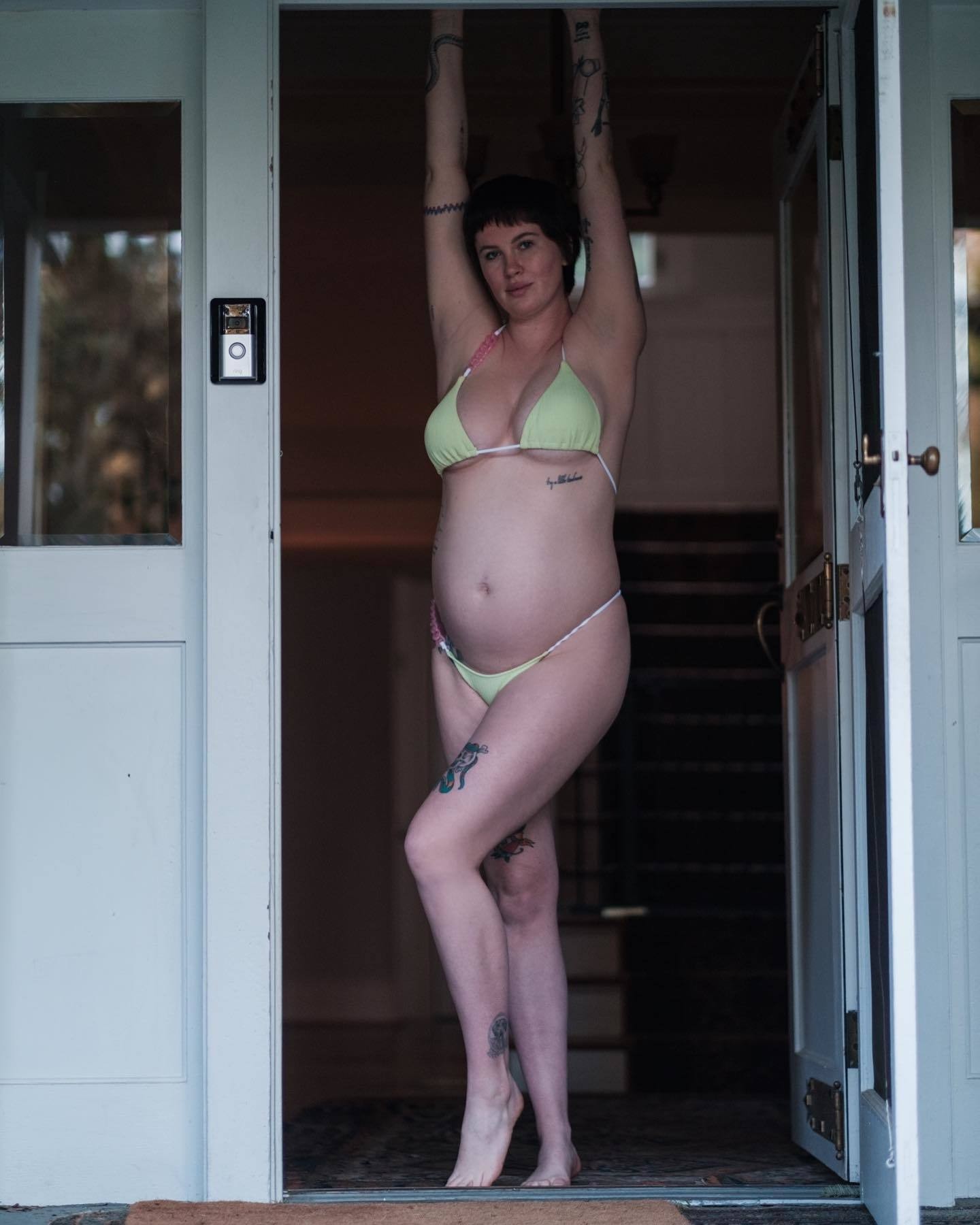 ireland-baldwin-pregnant-thefappening-cfd-3 Ireland Baldwin Sexy Pregnant 2023