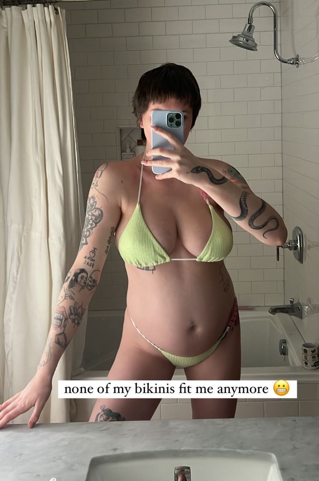 ireland-baldwin-pregnant-thefappening-cfd-5-1 Ireland Baldwin Sexy Bikini Selfie During Pregnancy
