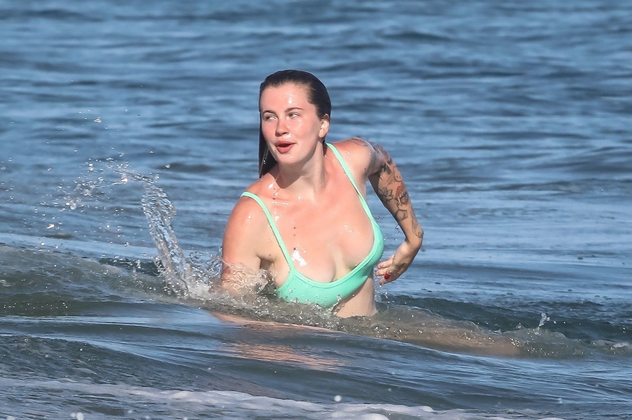 ireland-baldwin-sexy-tits-in-a-bikini-thefappening-pro-28 ireland baldwin sexy tits in a bikini thefappening pro 28