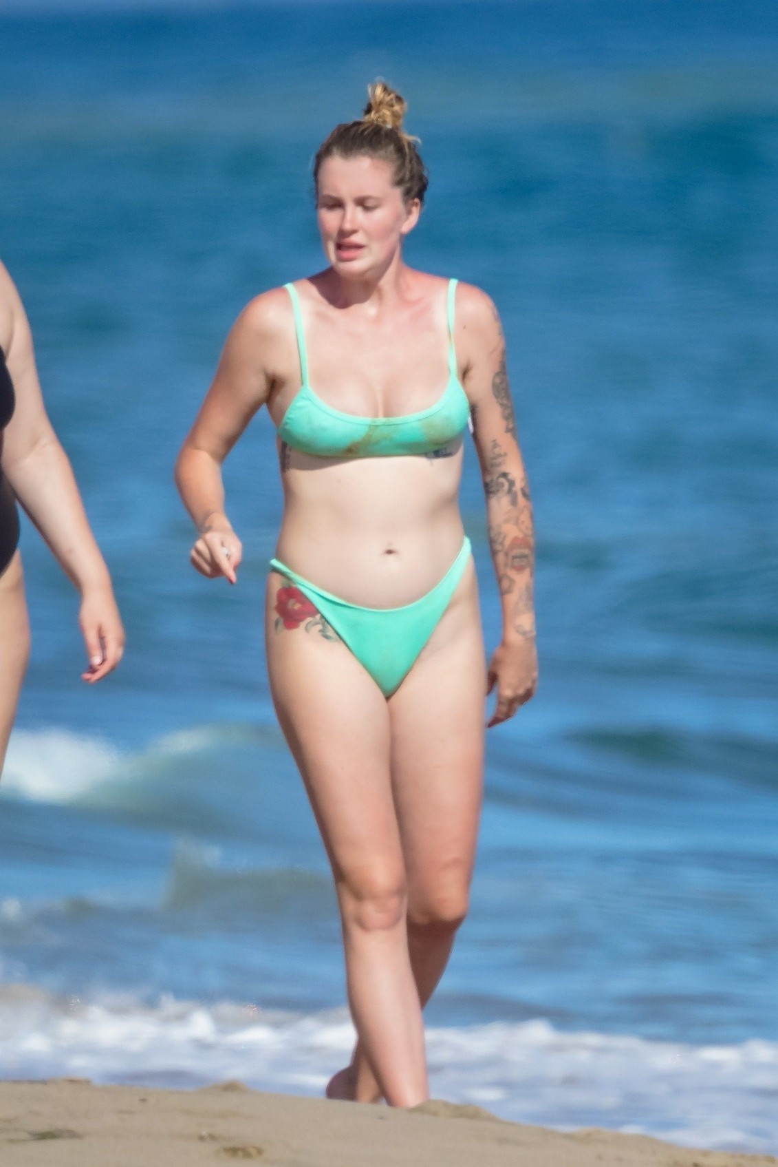 ireland-baldwin-sexy-tits-in-a-bikini-thefappening-pro-64 ireland baldwin sexy tits in a bikini thefappening pro 64