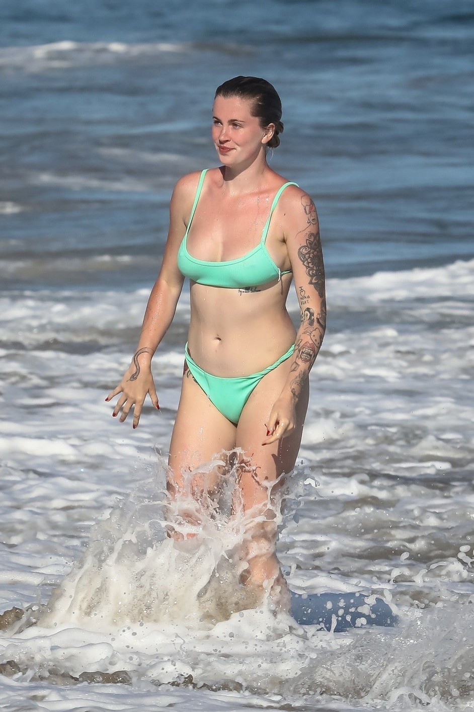 ireland-baldwin-sexy-tits-in-a-bikini-thefappening-pro-78 ireland baldwin sexy tits in a bikini thefappening pro 78