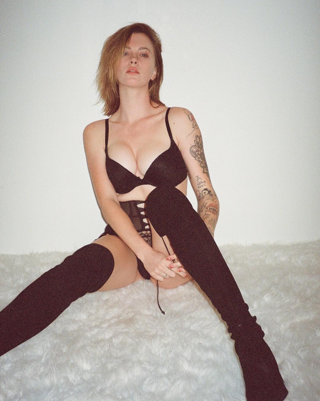 ireland-basinger-baldwin-topless-the-fappening-pro-3 ireland basinger baldwin topless the fappening pro 3