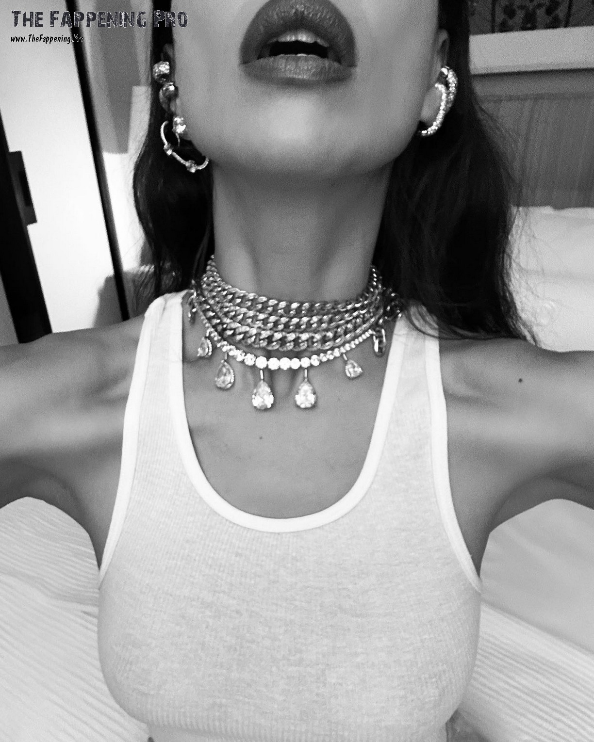 irina-shayk-tits-thefappening-cfd-4 Irina Shayk Hot