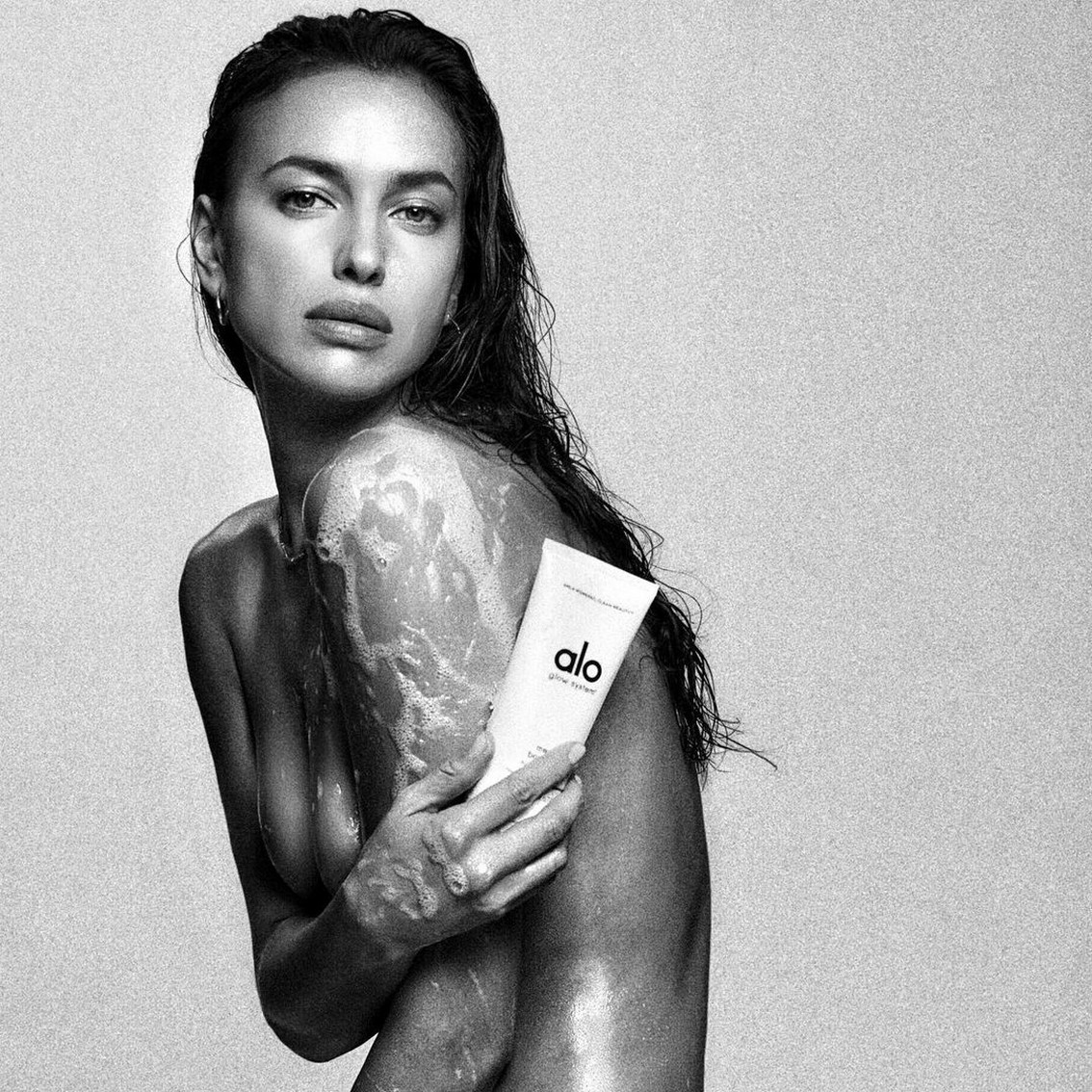 irina-shayk-topless-thefappening-cfd-2 Irina Shayk Topless For Alo Wellness