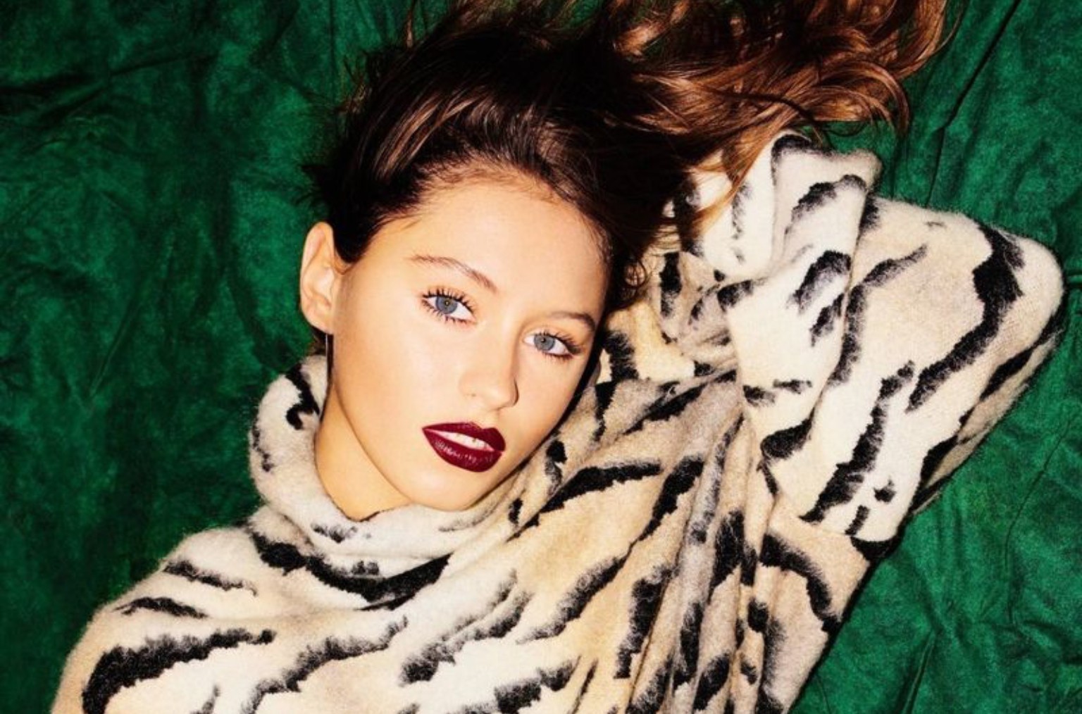 iris-law-hot-sexy-pics-2 iris law hot sexy pics 2