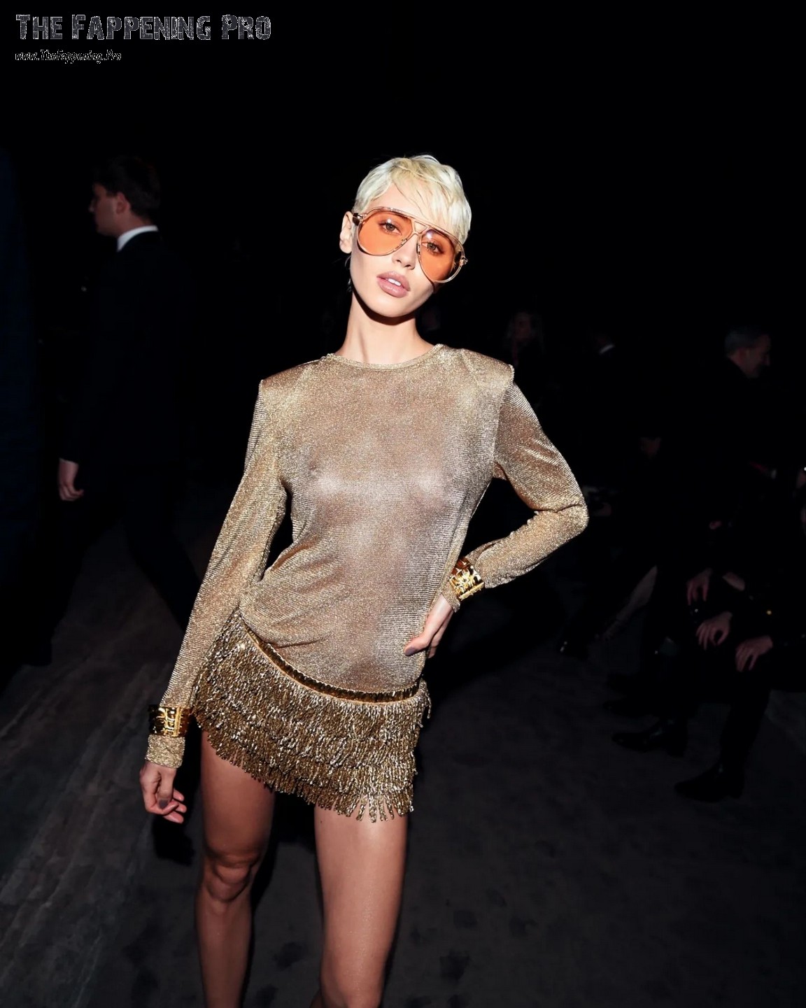 iris-law-tits-thefappening-cfd-4 Iris Law Braless