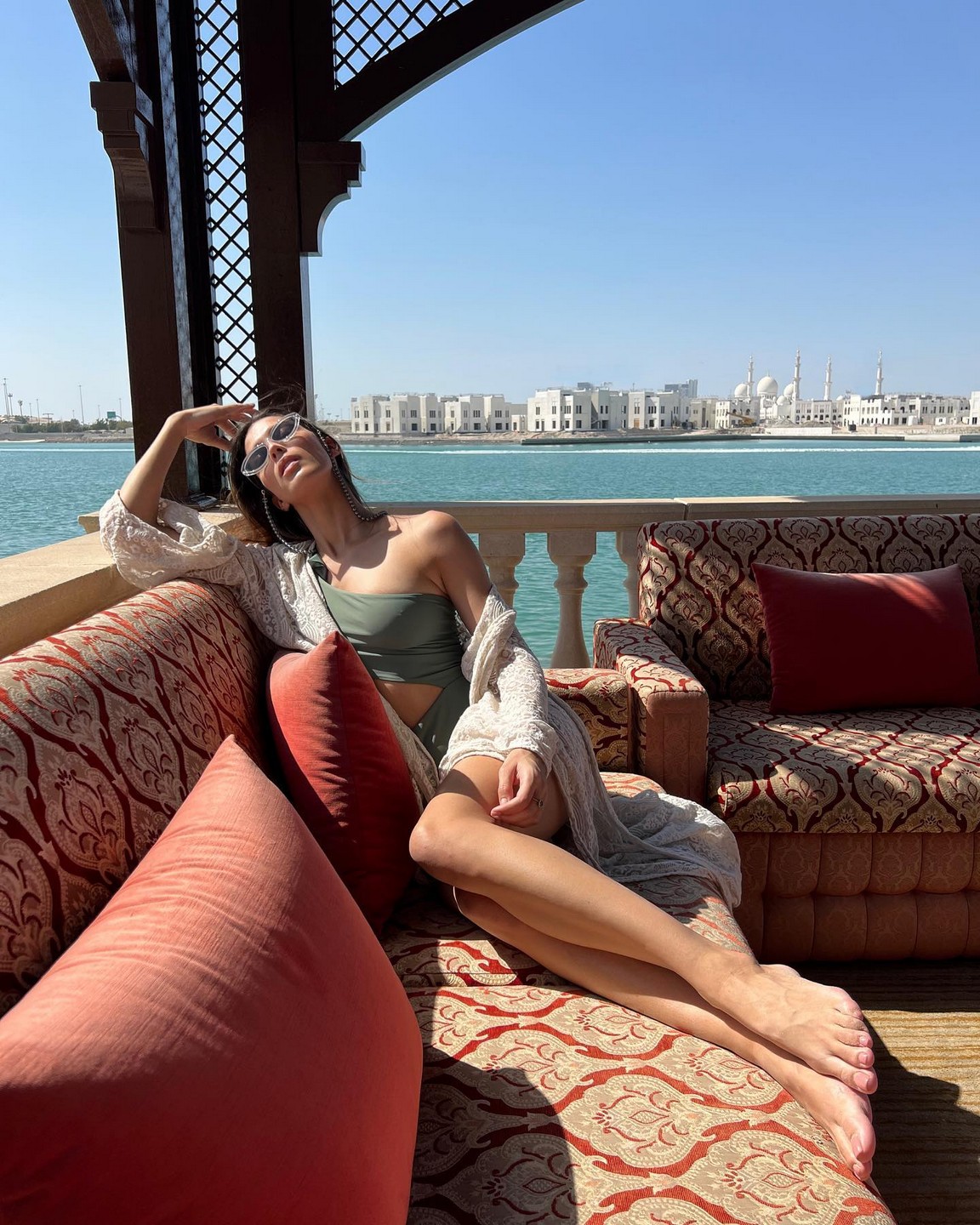 iris-mittenaere-sexy-bikini-thefappening-cfd-4 Iris Mittenaere Sexy Feet