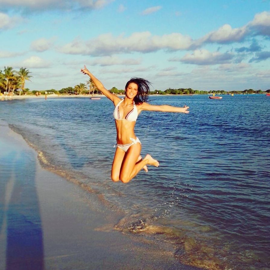 iris-mittenaere-sexy-fappening-11 Iris-Mittenaere-Sexy-Fappening-11