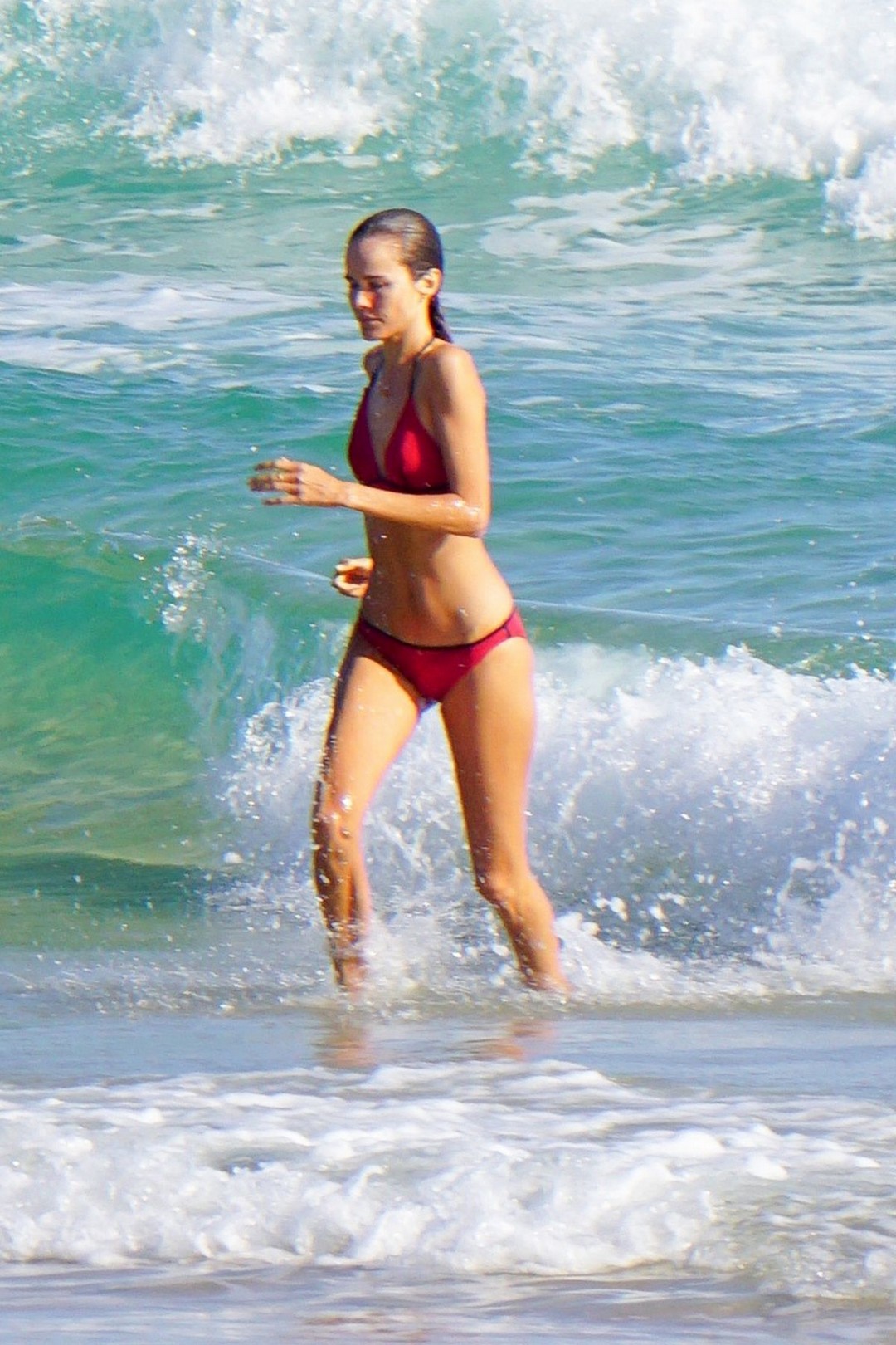 isabel-lucas-sexy-bikini-thefappening-cfd-4 Isabel Lucas Skinny