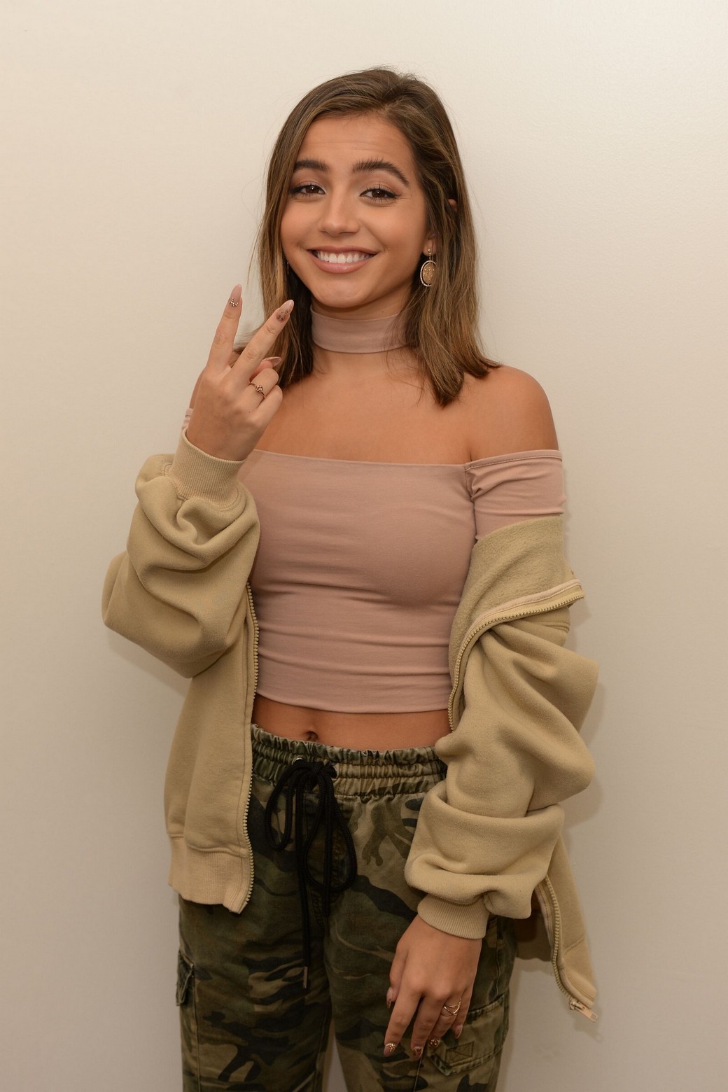 isabela-merced-hot-thefappening-pro-13 isabela merced hot thefappening pro 13