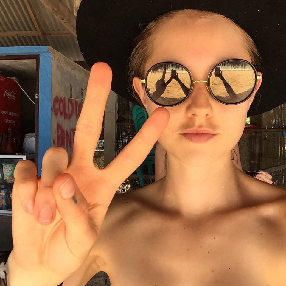 isabelle-cornish-40-topless-thefappening-pro_ isabelle cornish 40 topless thefappening pro