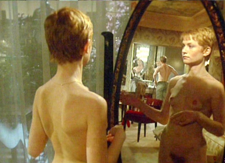 isabelle-huppert-nude-oscar-2017-35 Isabelle-Huppert-Nude-Oscar-2017-35