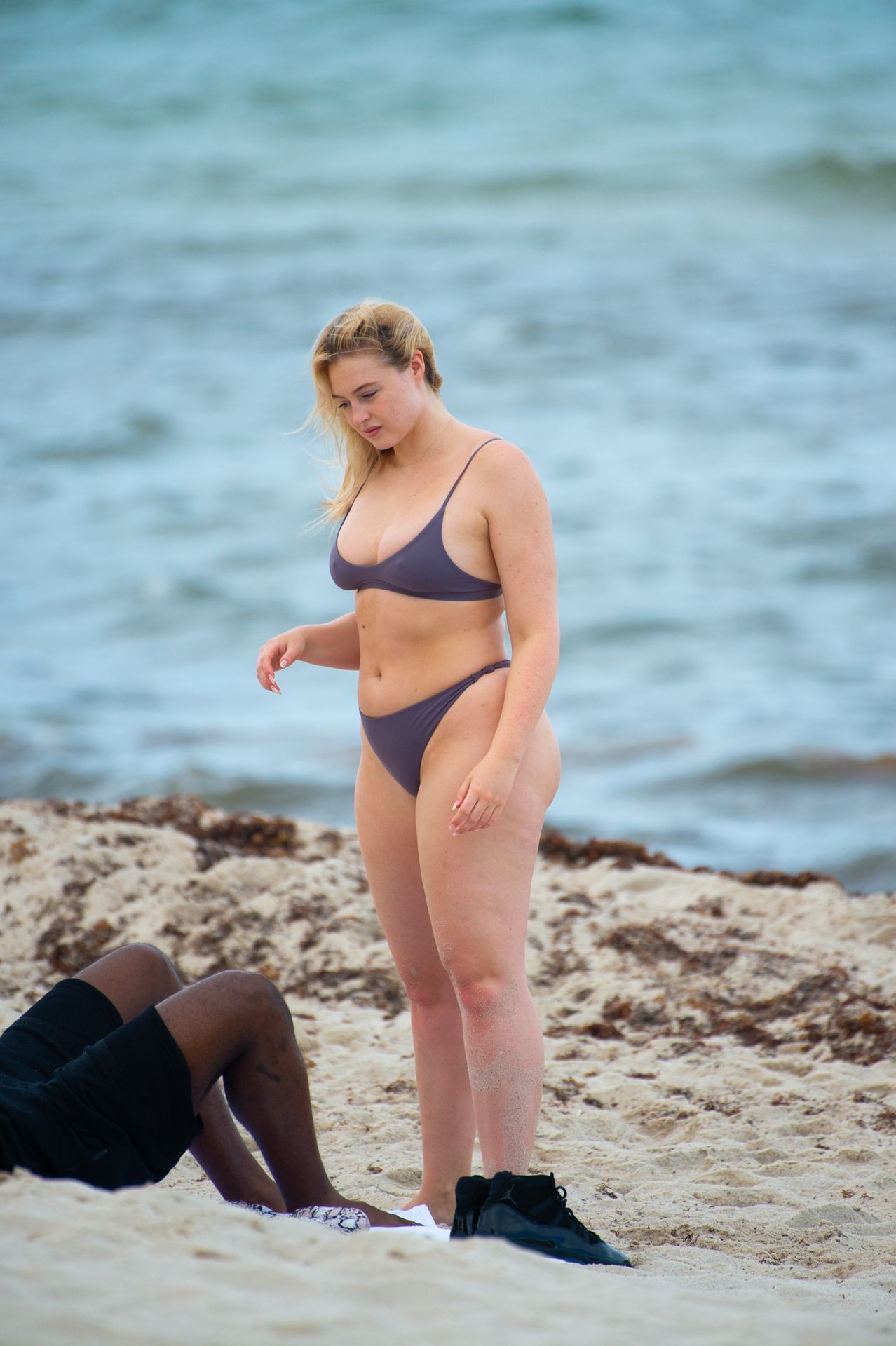 iskra-lawrence-big-black-stick-for-big-white-ass-17 iskra lawrence big black stick for big white ass 17