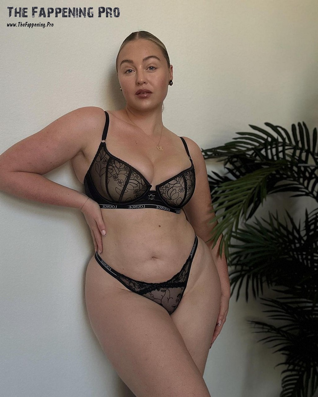 iskra-lawrence-sexy-thefappening-cfd-8 iskra lawrence sexy thefappening cfd 8