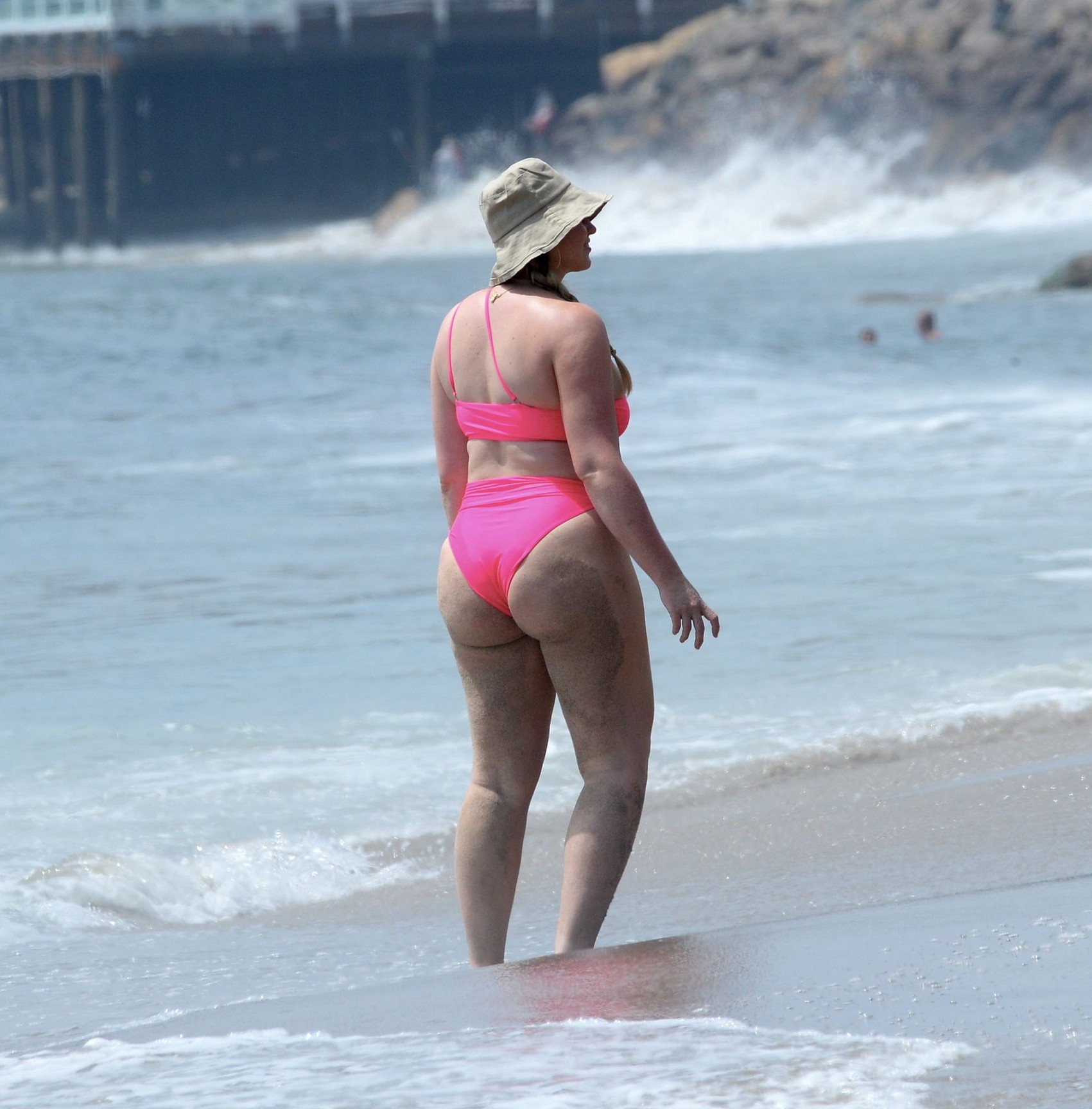iskra lawrence showed a sexy ass in a bikini for the first time after pregnancy thefappening cfd 13