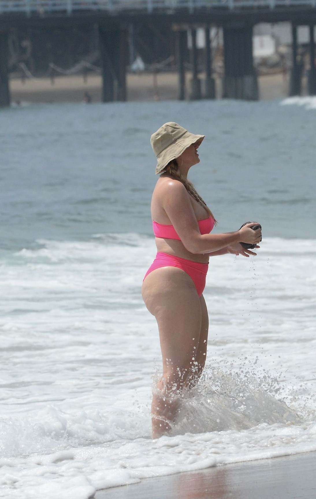iskra lawrence showed a sexy ass in a bikini for the first time after pregnancy thefappening cfd 20