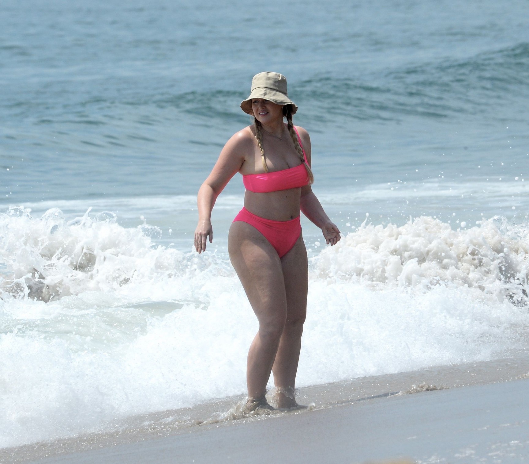iskra lawrence showed a sexy ass in a bikini for the first time after pregnancy thefappening cfd 21