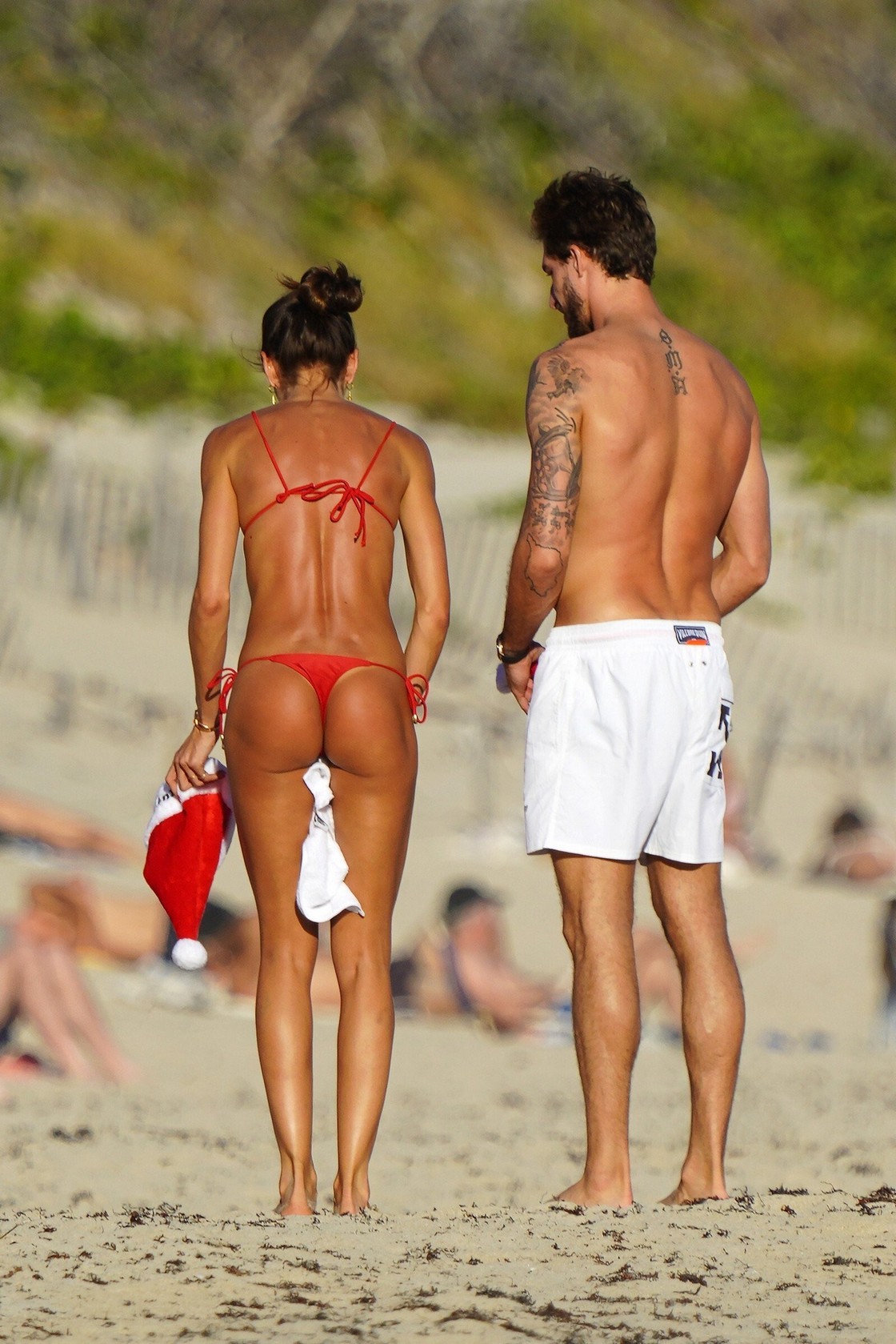 izabel-goulart-sexy-xmas-thefappening-cfd-14 izabel goulart sexy xmas thefappening cfd 14
