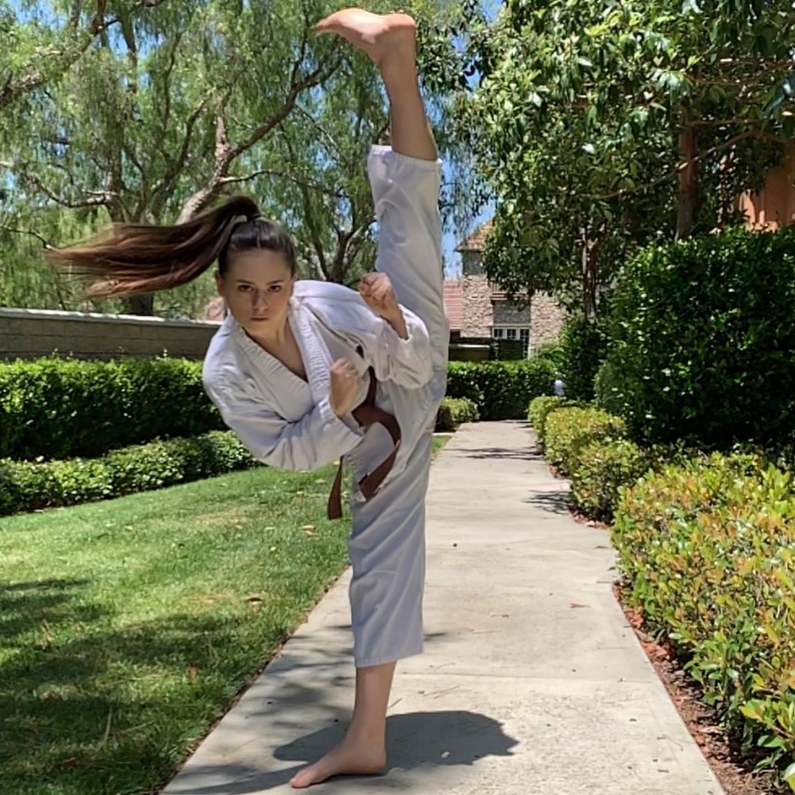 jamie-adler-barefoot-thefappening-pro-2 Jamie Adler Barefeet