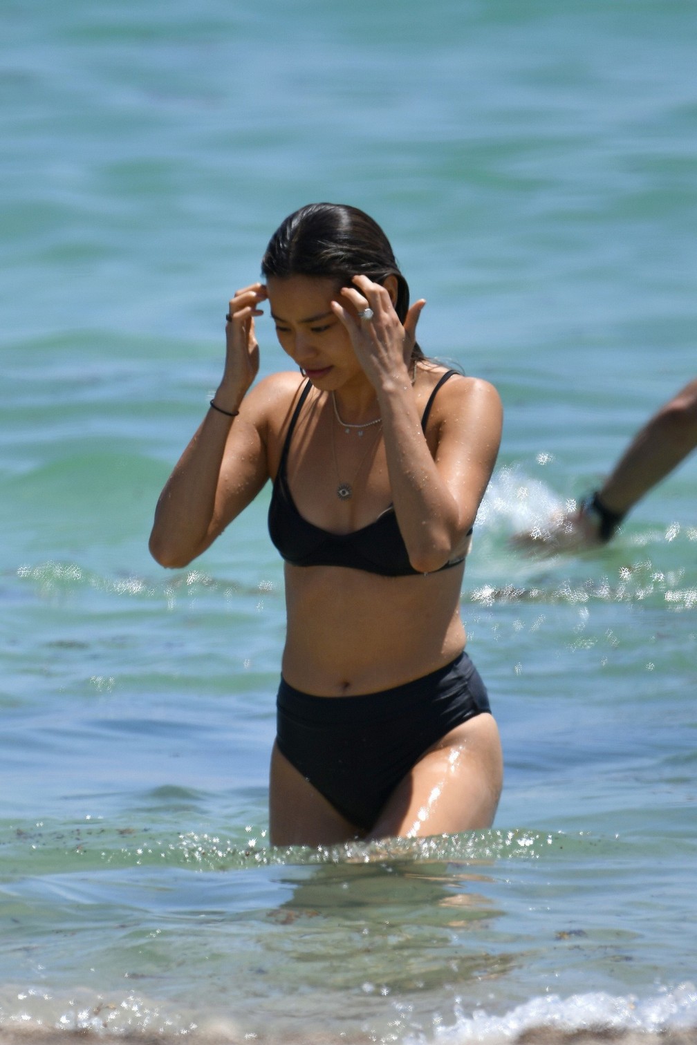 jamie-chung-hot-asian-in-tiny-bikini-thefappening-cfd-13 jamie chung hot asian in tiny bikini thefappening cfd 13