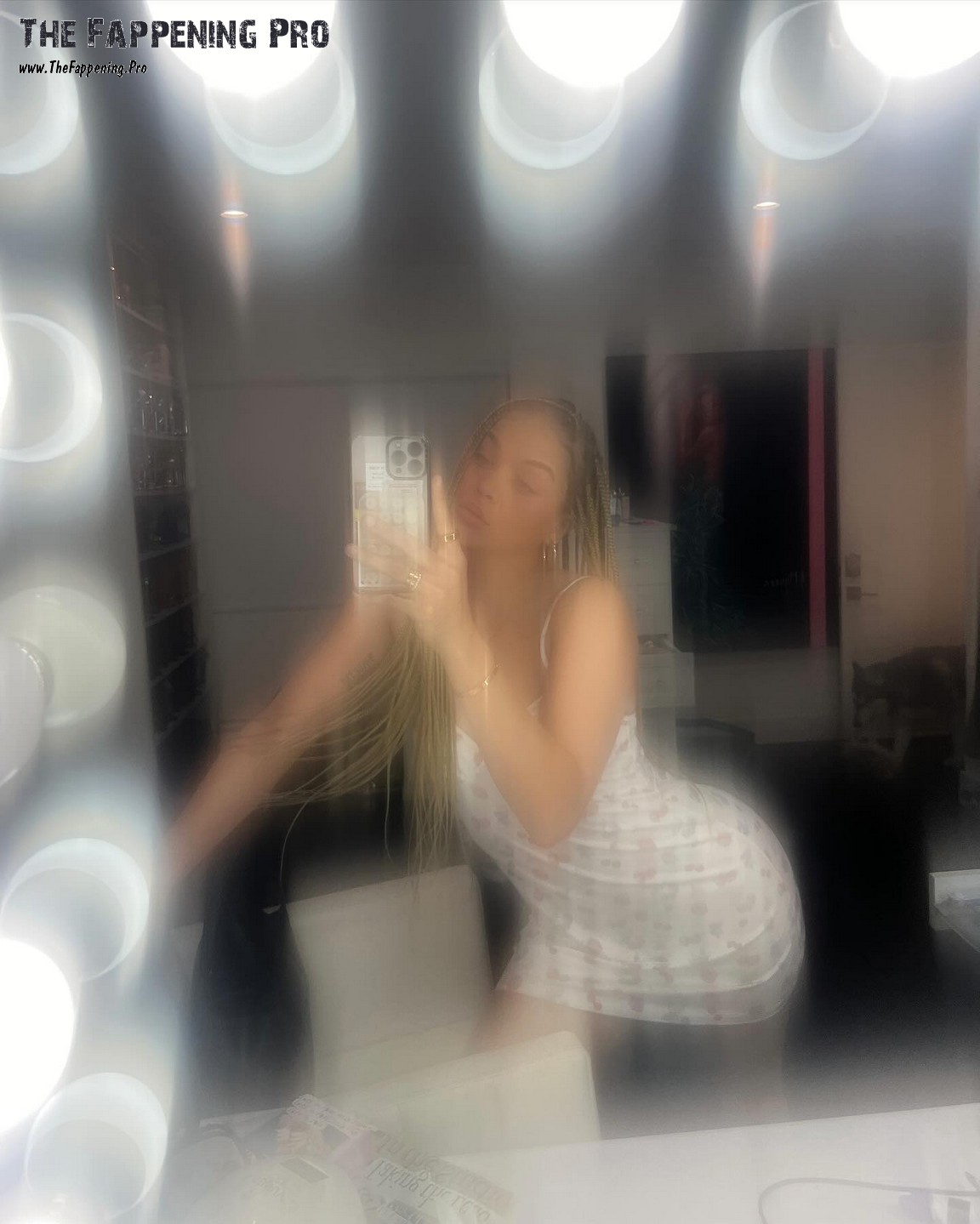 jasmine-sanders-topless-sexy-thefappening-cfd-5 jasmine sanders topless sexy thefappening cfd 5