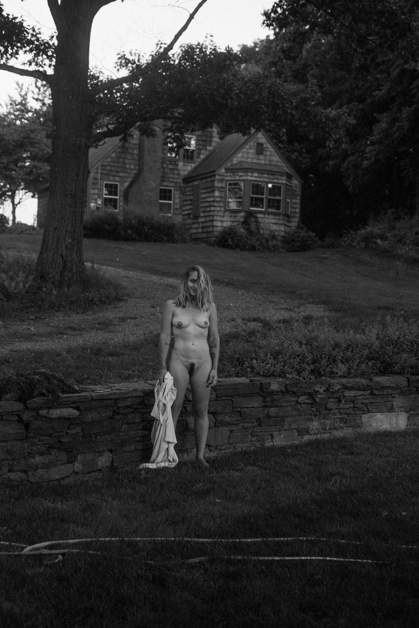 jemima-kirke-nude-shooting-6 jemima kirke nude shooting 6