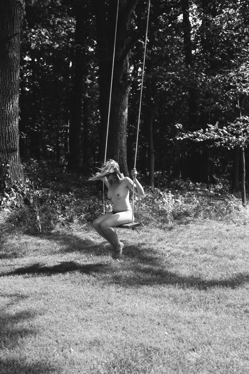 jemima-kirke-nude-shooting-7 jemima kirke nude shooting 7