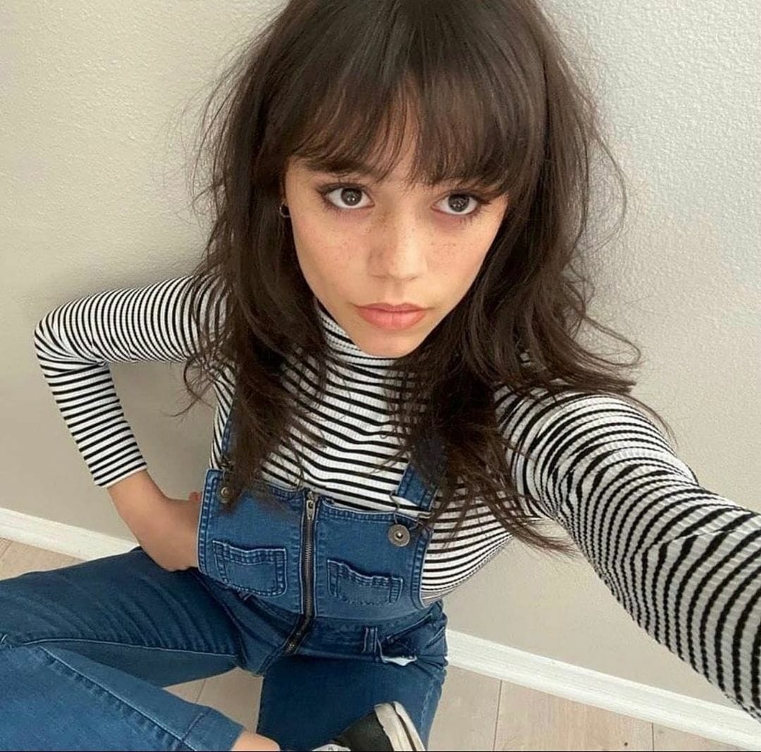 jenna-ortega-leggy-thefappening-cfd-4-1 Jenna Ortega Selfie