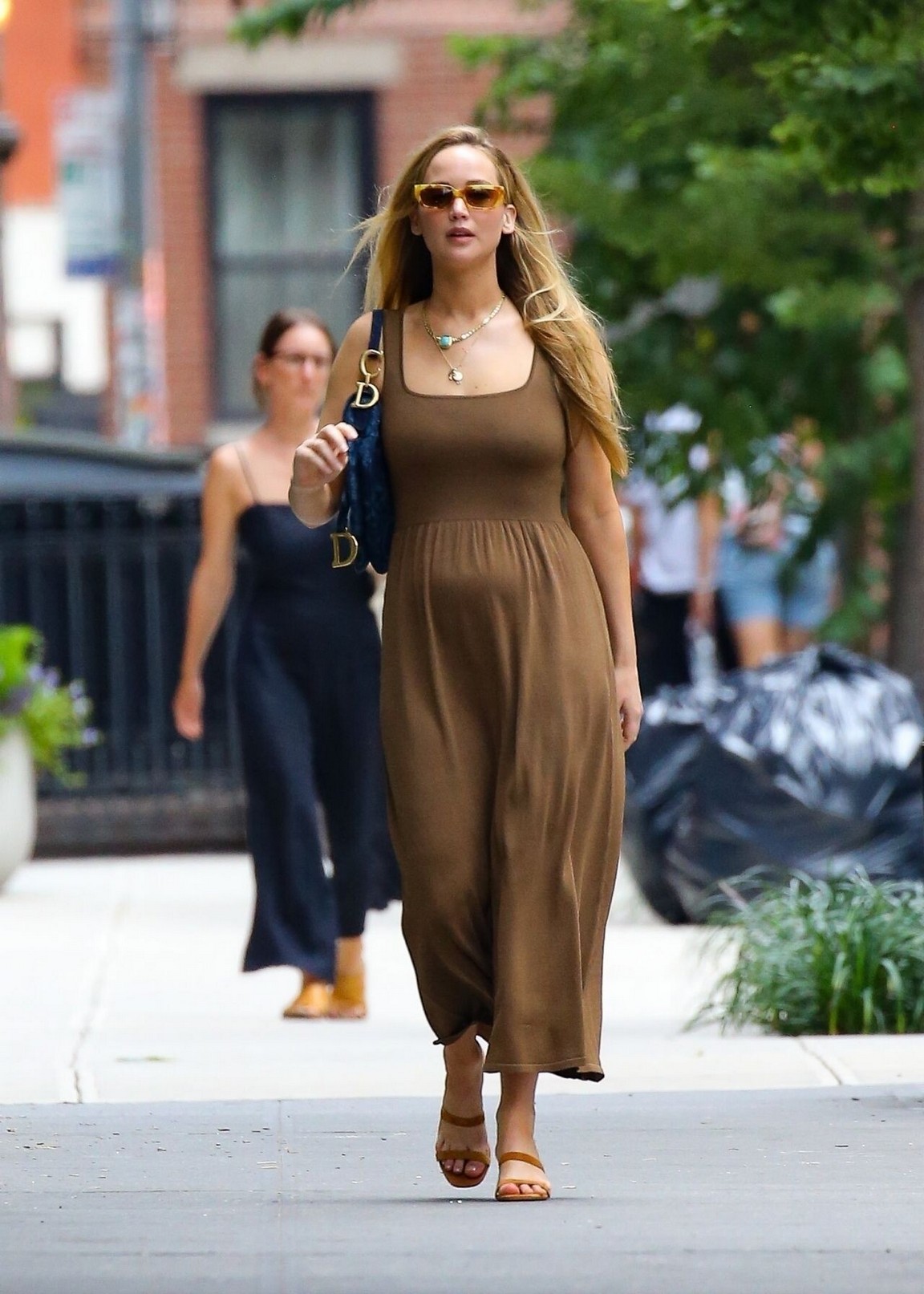 jennifer-lawrence-braless-thefappening-cfd-2 jennifer lawrence braless thefappening cfd 2