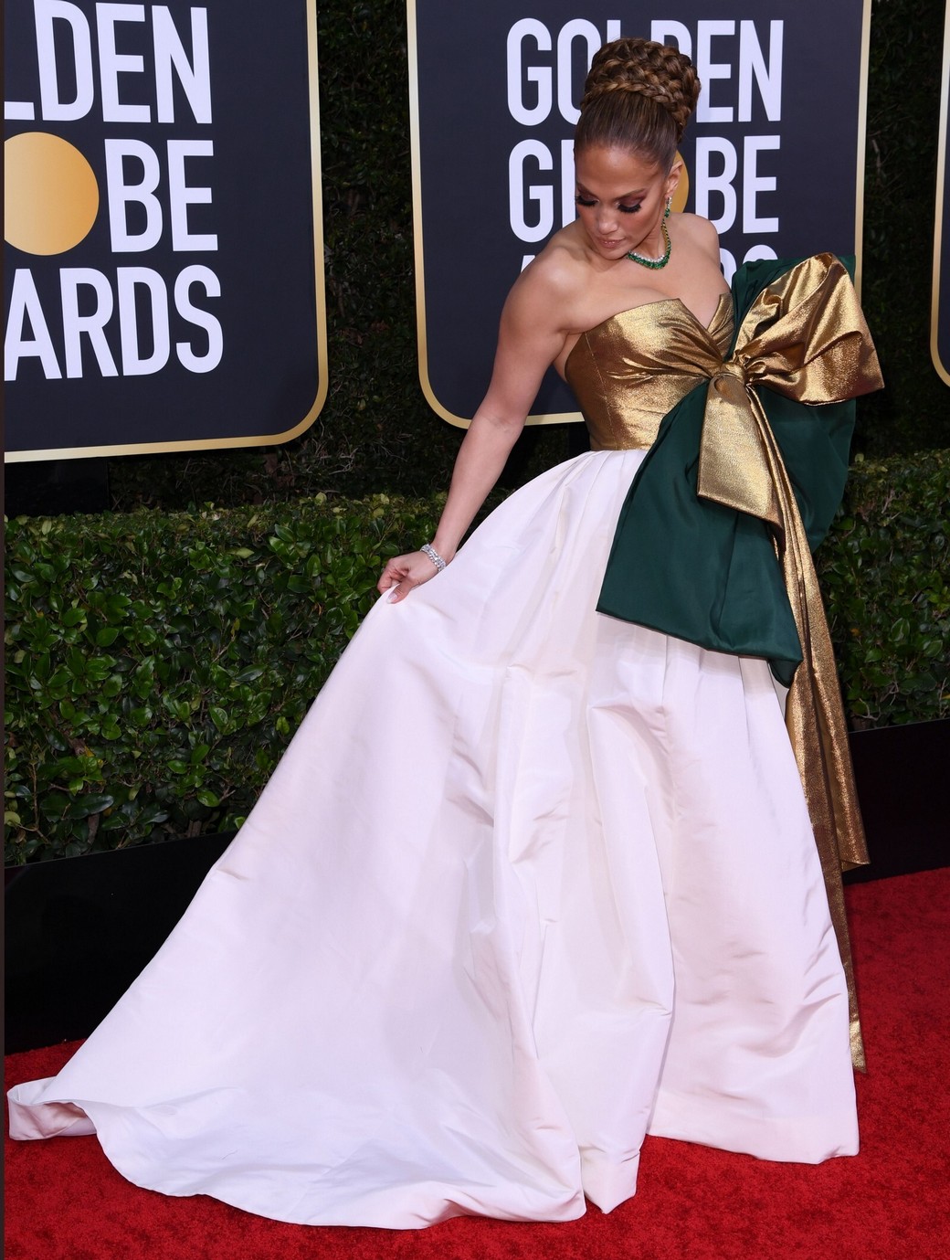 jennifer-lopez-funny-dress-thefappening-cfd-3 jennifer lopez funny dress thefappening cfd 3