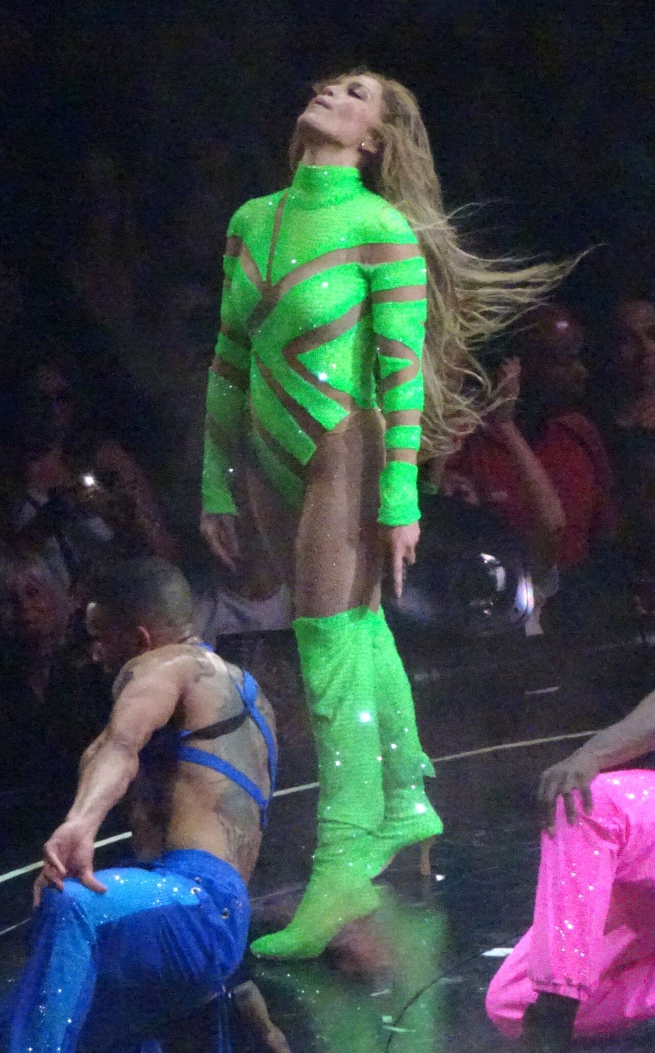 jennifer-lopez-sexy-thefappening-cfd-29 Jennifer Lopez Green outfit
