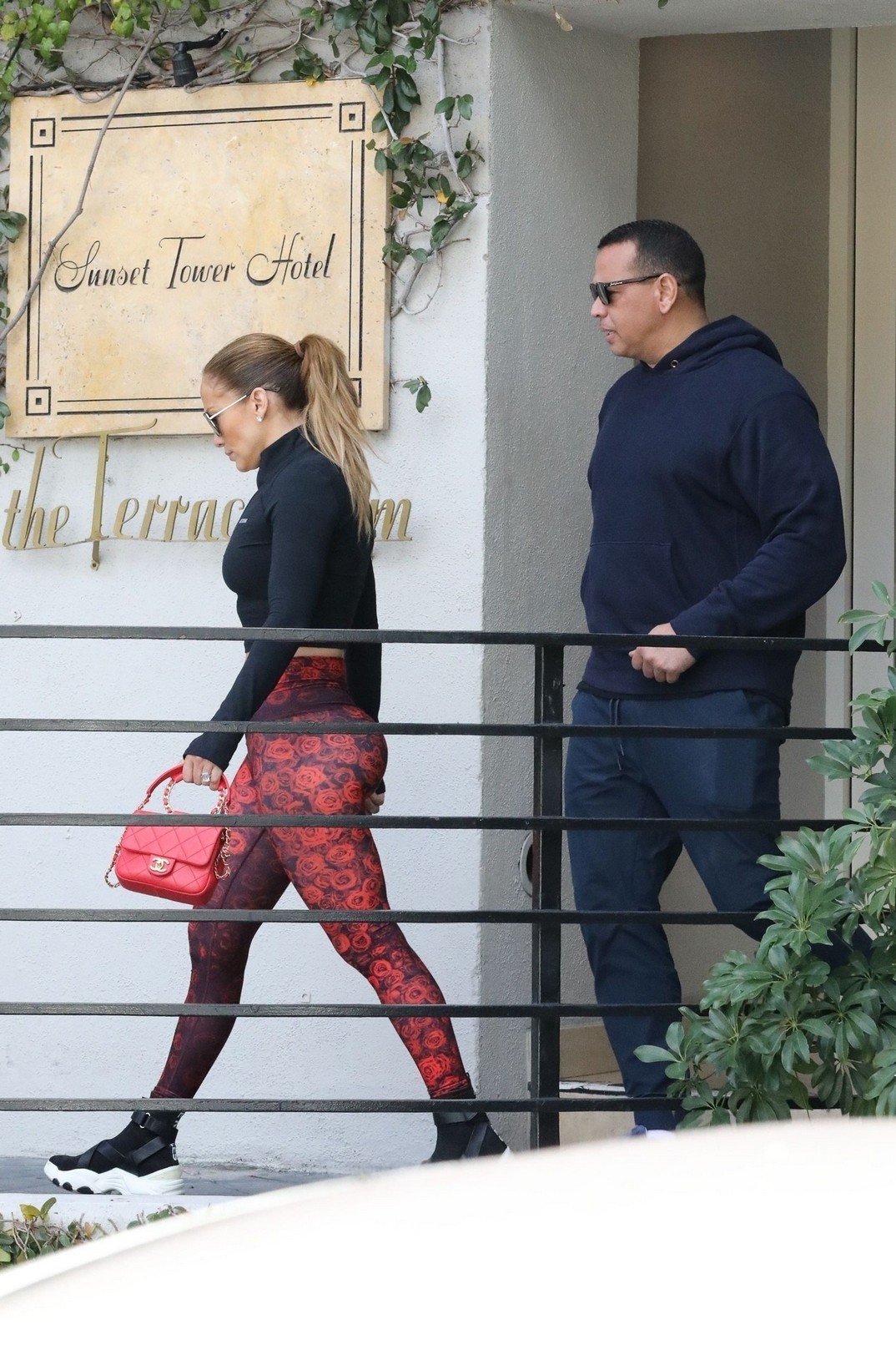 jennifer-lopez-showed-off-a-sexy-ass-in-los-angeles-thefappening-pro-19 jennifer lopez showed off a sexy ass in los angeles thefappening pro 19