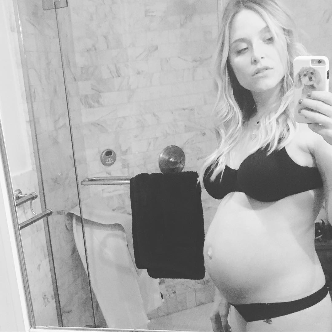 jenny-mollen-2-sexy-thefappening-pro_ jenny mollen 2 sexy thefappening pro