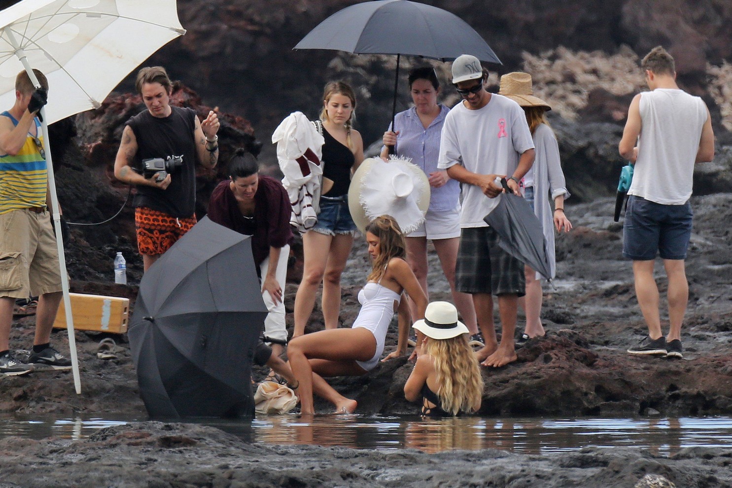 jessica-alba-sexy-bikini-8 Jessica Alba Paparazzi