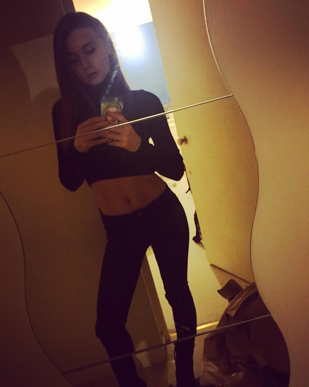 jessica-barden-leaked-thefappening-cfd-10 Jessica Barden Selfie Posing