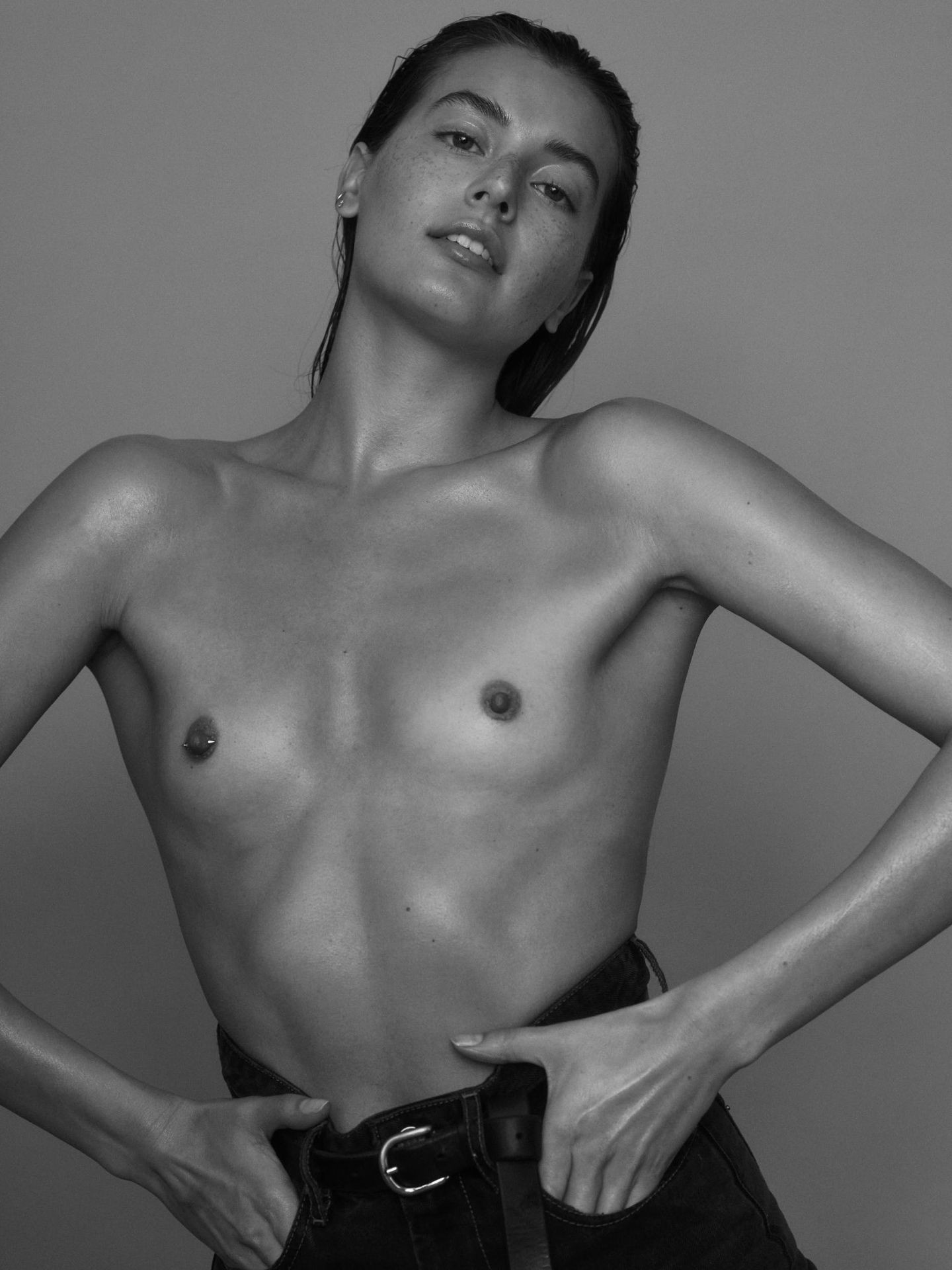 jessica-clements-topless-nude-8-1 Jessica Clements Nude