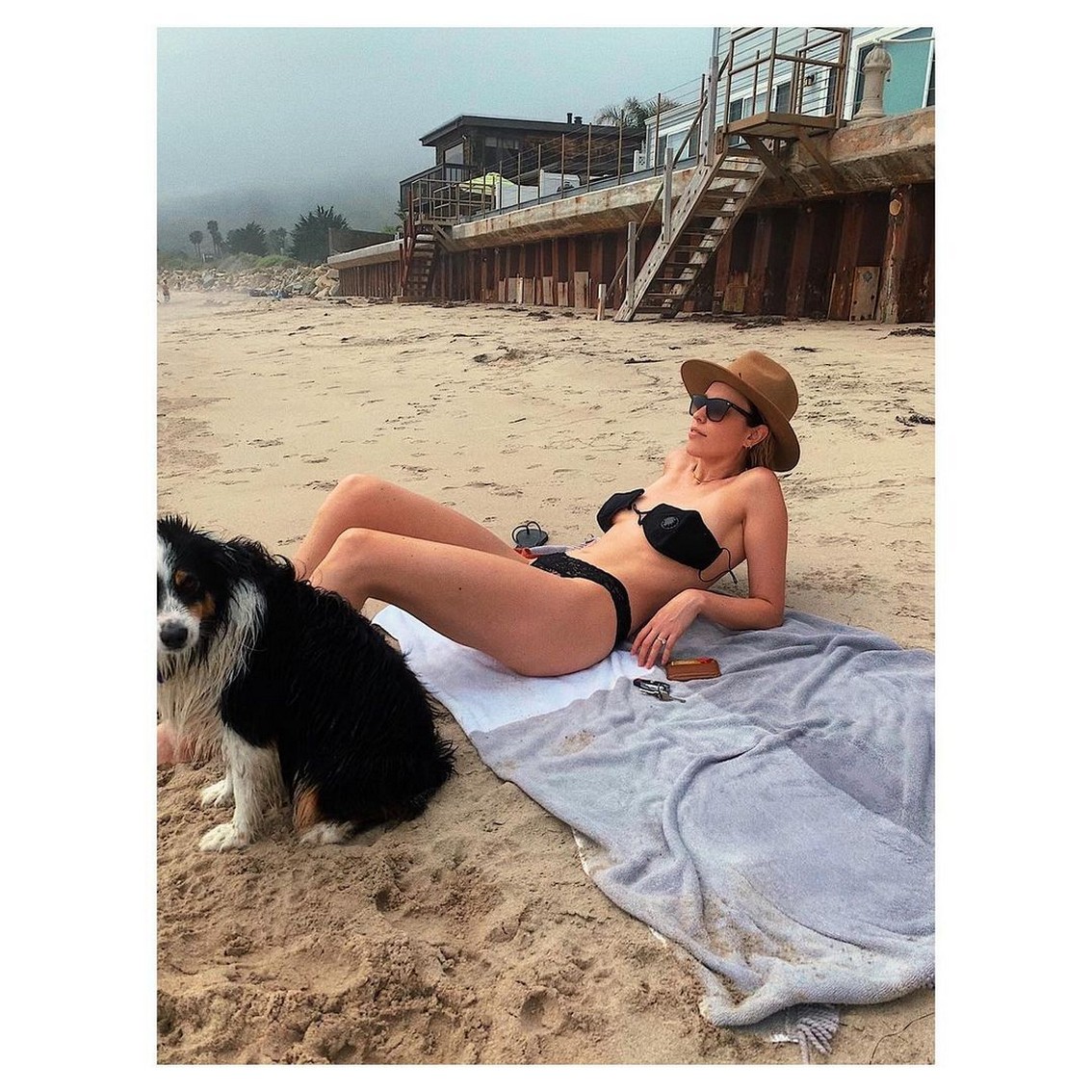 jessica-mcnamee-in-a-bikini-thefappening-pro-10 Jessica McNamee Sexy Bikini