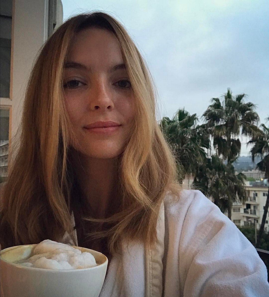 jodie-comer-selfie-thefappening-cfd-6 jodie comer selfie thefappening cfd 6