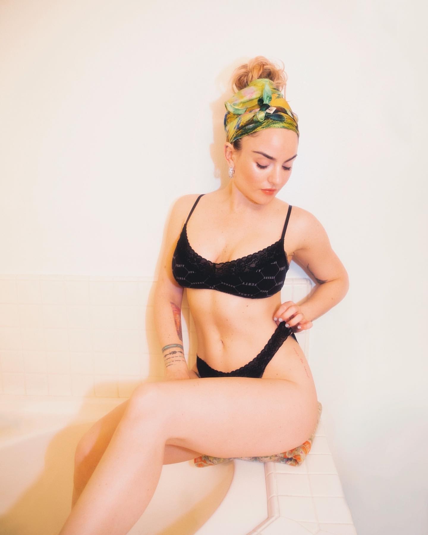 jojo-levesque-sexy-lingerie-thefappeningpro-8 JoJo Levesque Lingerie