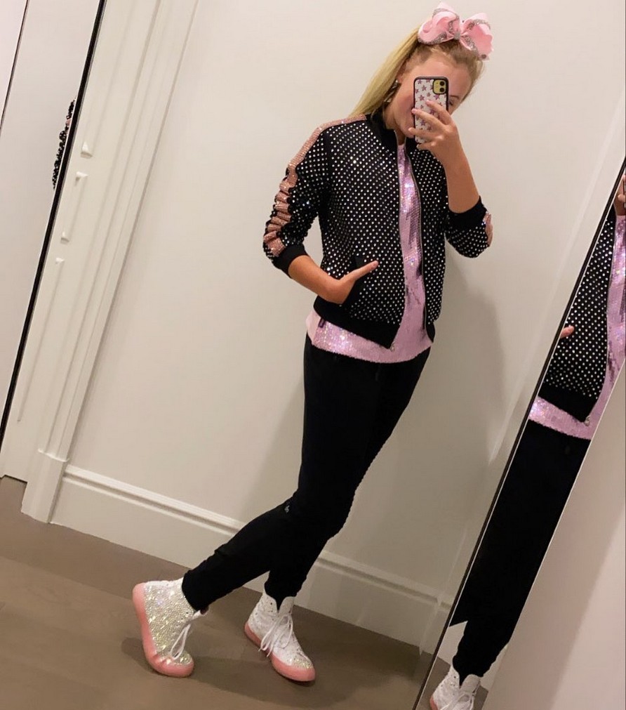 jojo-siwa-selfie-thefappening-cfd-4 jojo siwa selfie thefappening cfd 4