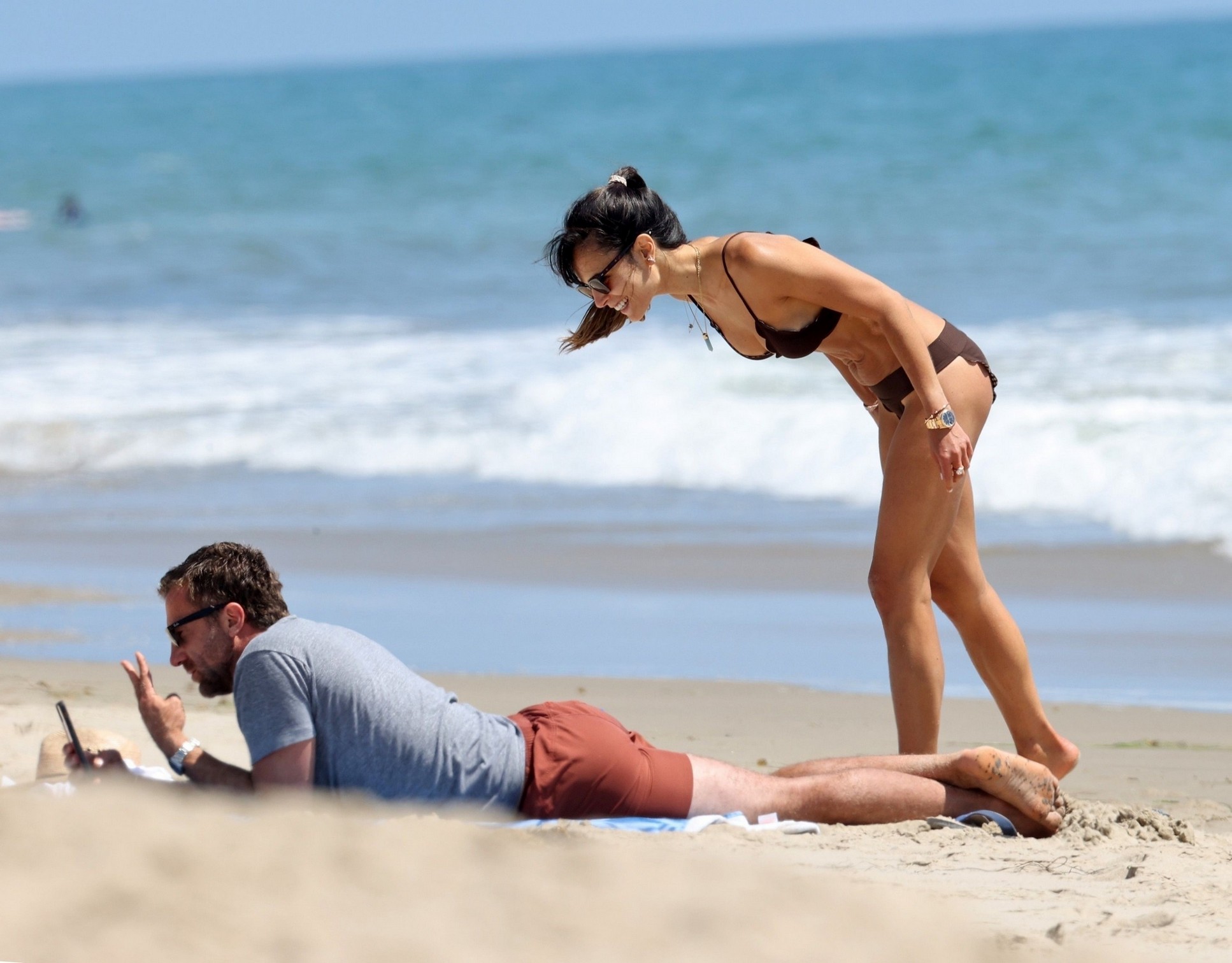 jordana-brewster-sexy-ass-in-a-bikini-thefappening-cfd-57 jordana brewster sexy ass in a bikini thefappening cfd 57