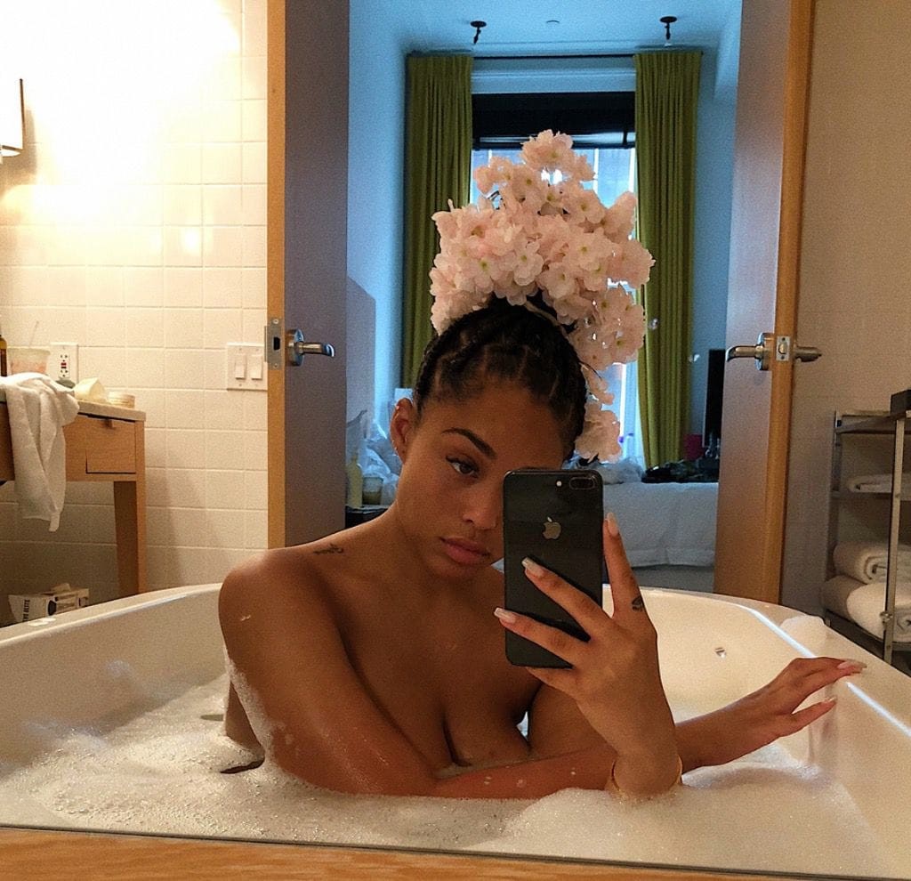 jordyn-woods-topless-sexy-4 jordyn woods topless sexy 4